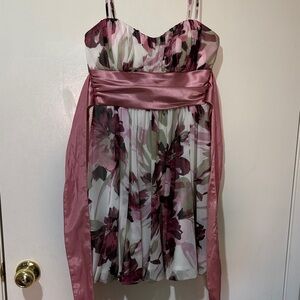 Speechless Pink Gray Floral Ruffle bust line Baby doll cuffed hem Mini Dress